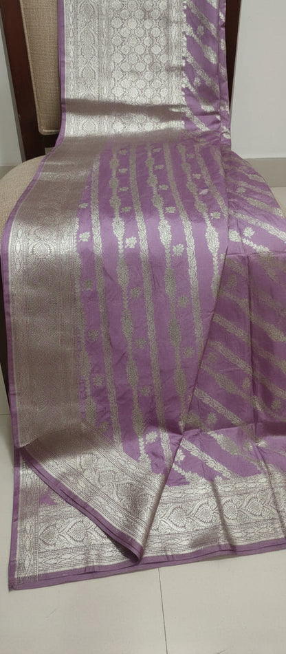Lilac/ Pastel Light Pink Pure Banarasi Silk Saree
